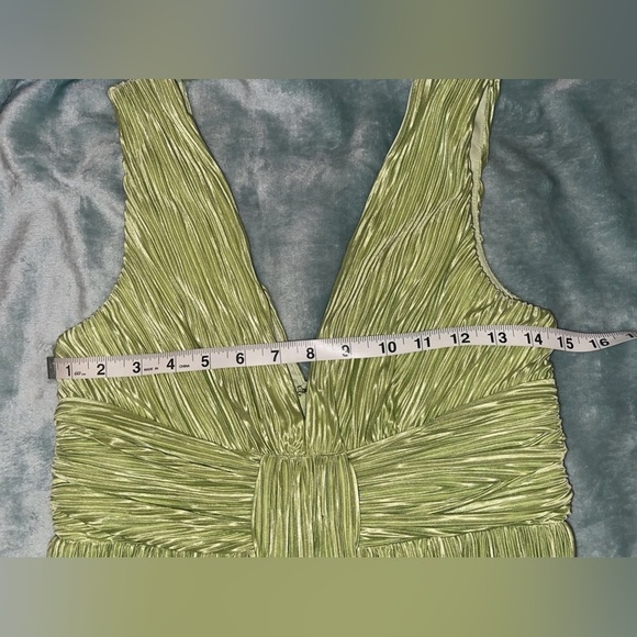 Lulus Melitta Lime Green Plisse Sash Maxi Dress NWT Medium - Picture 7 of 11